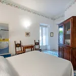 Un Po'... * Amalfi