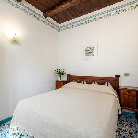 Apartment Un Po'... *