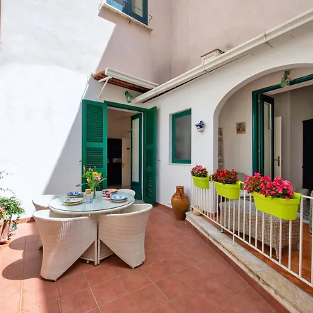 Un Po'... Apartment Amalfi