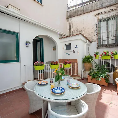 Apartment Un Po'...