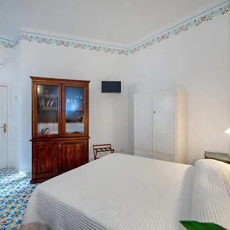 Un Po'... Amalfi