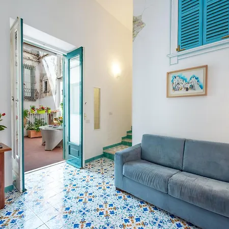 Un Po'... * Amalfi