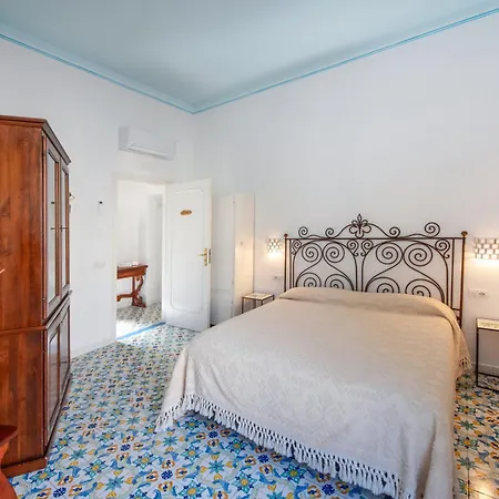 Un Po'... Apartment *