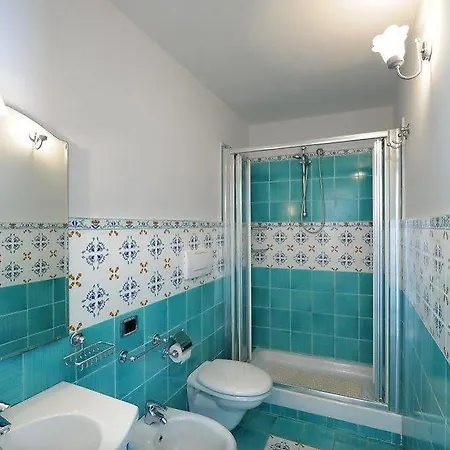 Un Po'... Apartment