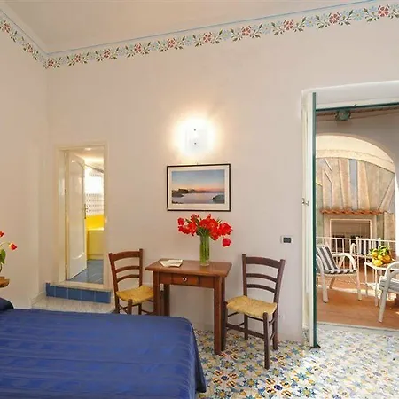 Un Po'... Apartment