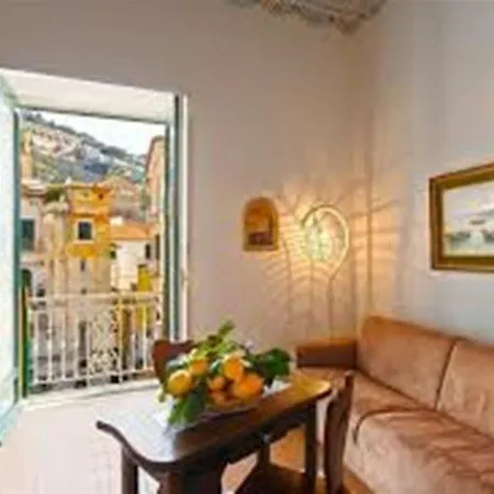Un Po'... Amalfi