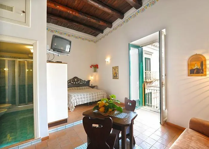 アパート ウン ポ *