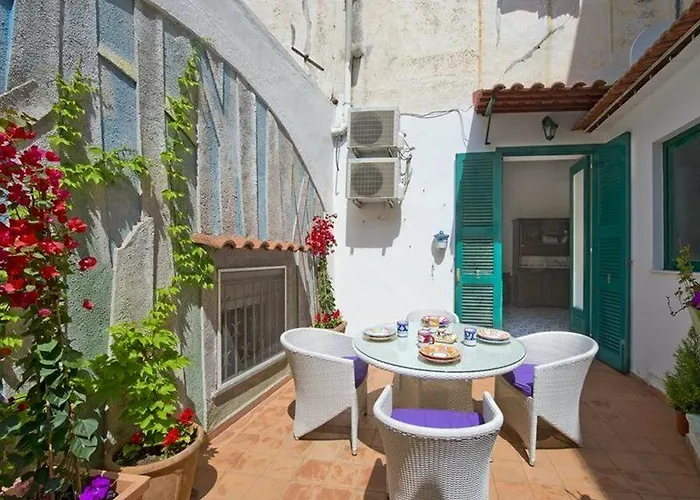 ウン ポ アパート